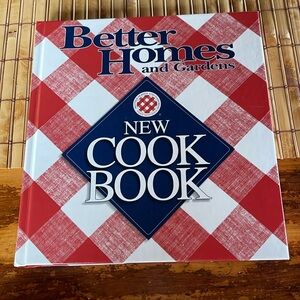 Better Homes and Gardens New Cook Book